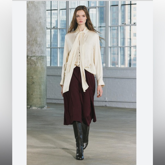 ZARA LONG PLEATED BERMUDA SHORTS